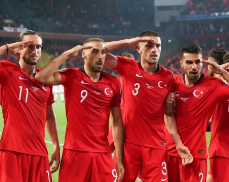 Германски национали се замесиха в политически скандал