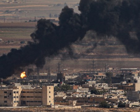 Криза в Сирия: Кюрдите сключиха сделка с режима в Дамаск