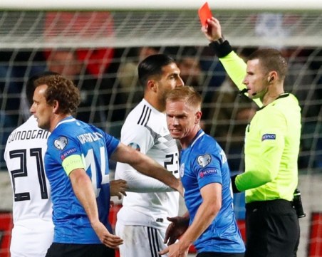 Льов призна: Кабаков правилно изгони наш играч