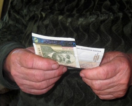 Социалният министър: Всички пенсии ще бъдат увеличени от юли 2020