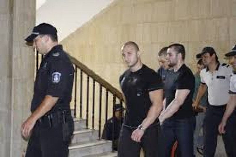 Групата на Мечков и Кюфтето задържана за изнудване