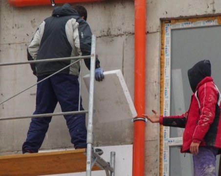 Близо 1,4 милиона са нелегалните работници в Западните Балкани