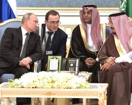 Как белият сокол на Путин развърза сделки за $2 млрд. в Рияд