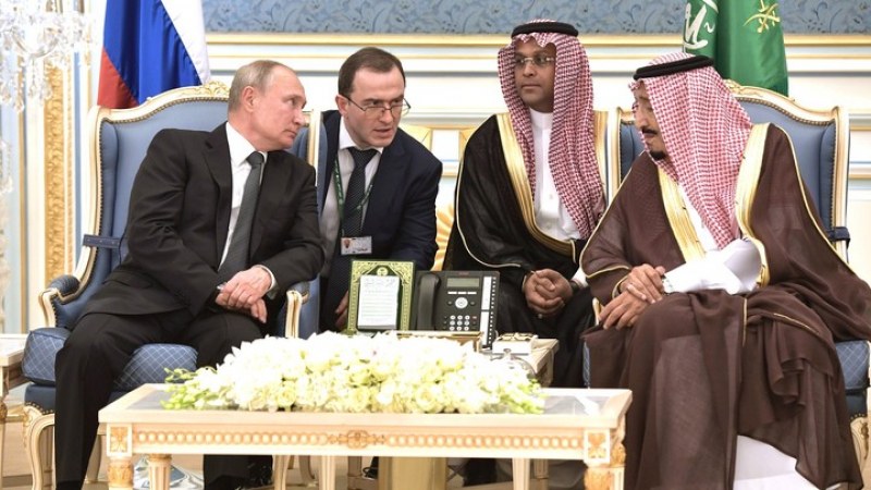 Как белият сокол на Путин развърза сделки за $2 млрд. в Рияд