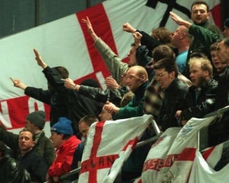 Феновете на Локо отговориха на нападките в английската преса