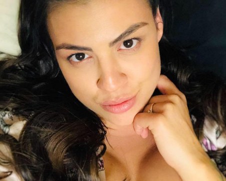 Деси Цонева роди дъщеричка