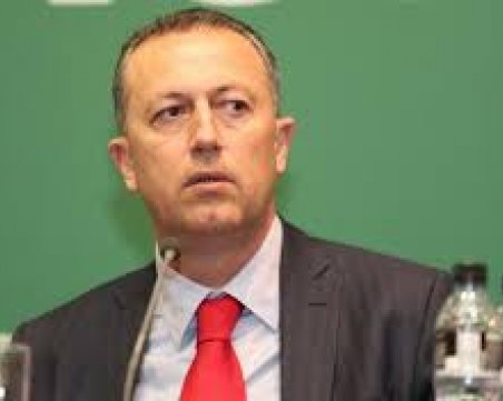 Фурнаджиев отказва да поеме БФС, дава оставка и иска конгрес