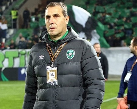 Херо сменя Балъков начело на националния отбор