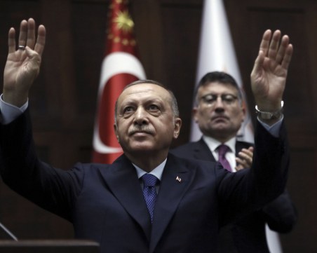 Турция спира войната в Сирия за 120 часа