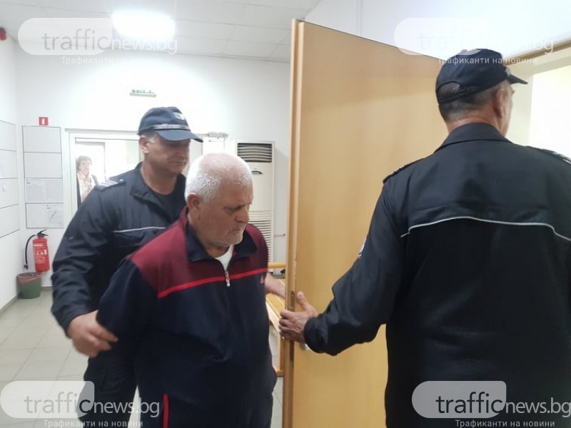 Кондукторът, блудствал с ученичка в Пловдив, ще лежи по-малко от година в затвора
