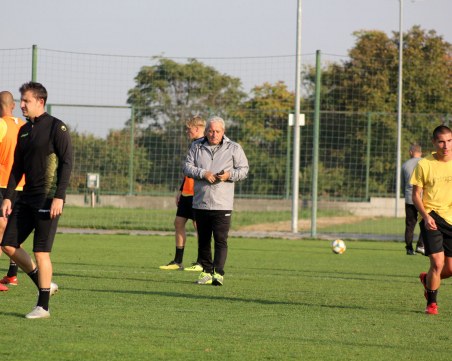 Ботев хвърля четирима юноши срещу Лудогорец