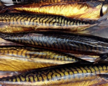 След отровния салам откриха и пушена риба с опасна бактерия