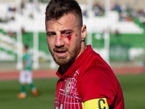 Потрошиха автомобила на Николай Бодуров