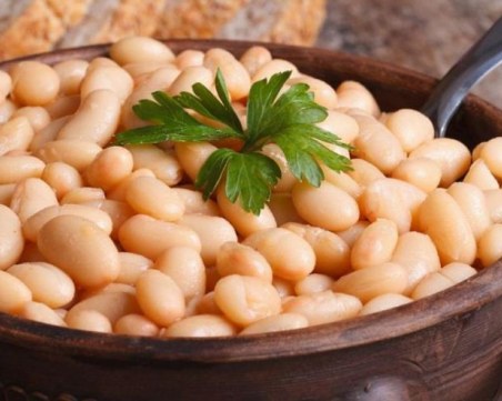 Смилян почерпи с боб чорба хиляди гости