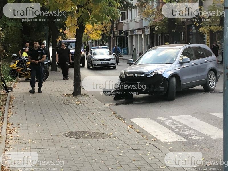 Катастрофа в Пловдив – Хонда е със смазана предница