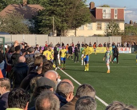 Гробно мълчание в Англия след прекратения мач за расизъм