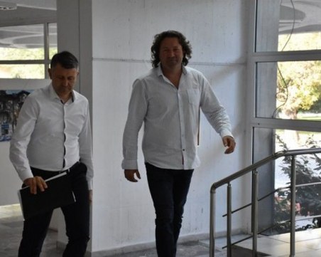 Нов паркинг срещу  ул. 