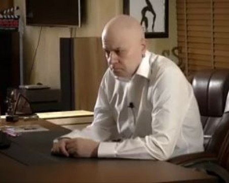 Слави пуска къса телевизия от 5 часа с вечерно шоу, тръгва на 4 ноември по кабел и сателит