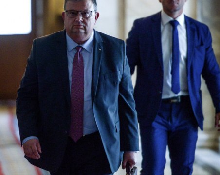 27 магистрати и 11 политици с недекларирани сметки и имоти в чужбина