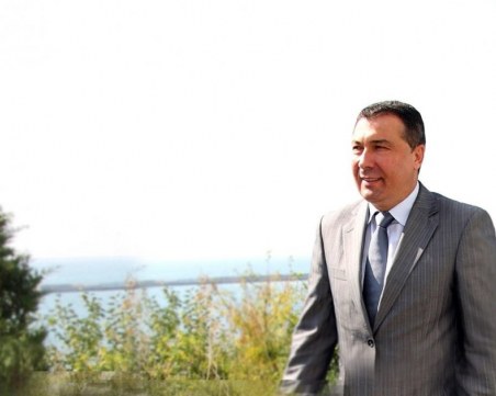 Повдигнаха обвинения на кмета на Несебър и още четирима за купуване на гласове