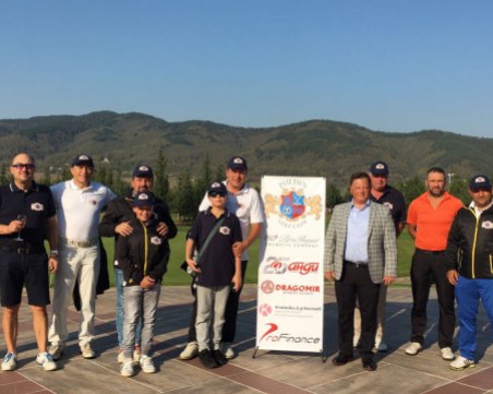 100 състезатели участваха в турнира на Пълдин голф клуб