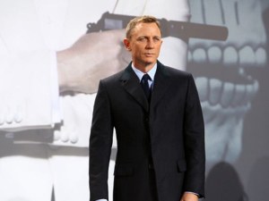 Новият филм за Джеймс Бонд с три различни финала