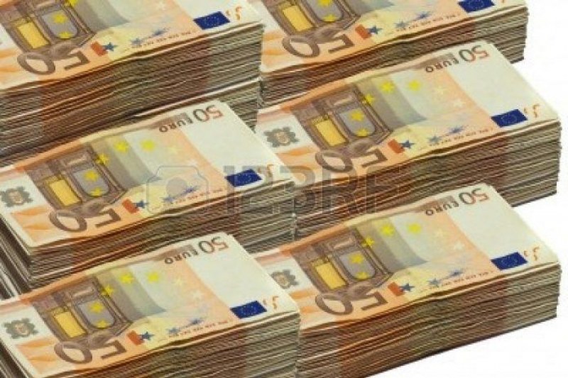 Отрицателна лихва и у нас: Фирми плащат на банки, за да държат евро на депозит