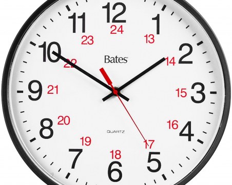 Връщаме часовниците назад и преминаваме към зимно часово време