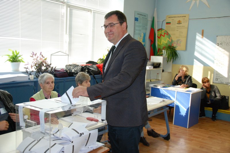 Славчо Атанасов: Гласувах за управление с човешко лице