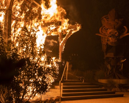 200 000 души са евакуирани в Калифорния, няма данни за пострадали българи