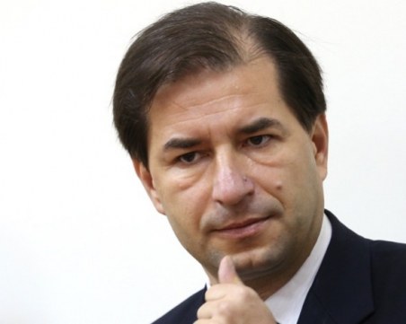 Борислав Цеков вече не е в правния съвет на президента