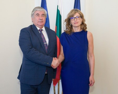 Руският шпионин напусна България, Външно привика посланик Макаров