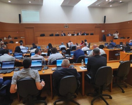 Шарен Общински съвет в Пловдив, 10 партии с шанс да имат представители в него