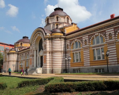 В неучебния, но присъствен ден: 500 ученици посетиха Регионалния исторически музей в София