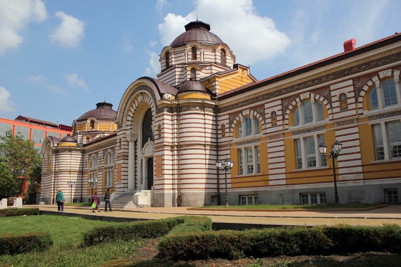 В неучебния, но присъствен ден: 500 ученици посетиха Регионалния исторически музей в София