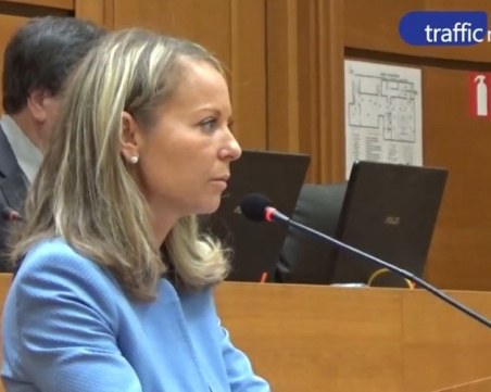 Как хвърковатата чета на Каназирева я превърна в звезда за една нощ и прикри провала й