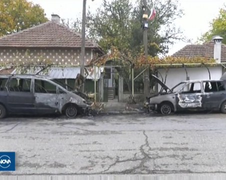 Палеж в Монтанско! Изгоряха двете коли на кандидат за кмет