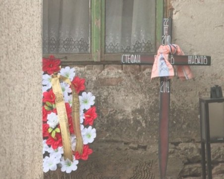 Прокуратурата: Децата в Кардам вероятно са се натровили с хапчета