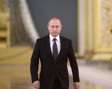 Из документи на КГБ: Путин бе съвестен и дисциплиниран шпионин