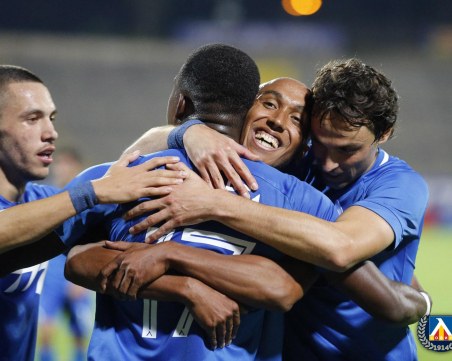 Левски би Дунав след куриозен, но нередовен автогол и 4 греди