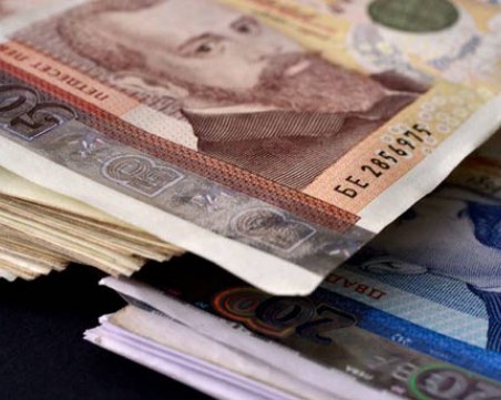 Мъж измами с 50 лева магазинерка в Асеновград