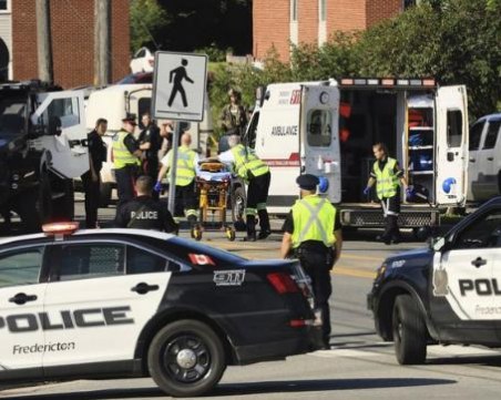 Стрелба в Канада, петима младежи с опасност за живота