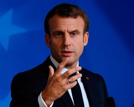 Изказване на Макрон против българските мигранти предизвика гнева на Захариева и Каракачанов