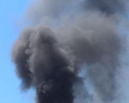 Роми обгазиха Перник, горили електронни платки