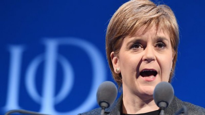 Хиляди шотландци поискаха отделяне от Великобритания