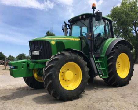 Пиян мъж подкара трактор, задържаха го