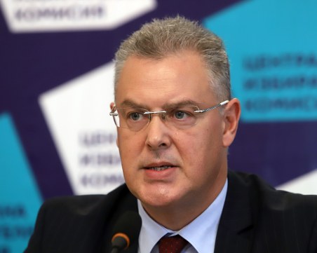 ЦИК отряза 100 000 избиратели в София между двата тура