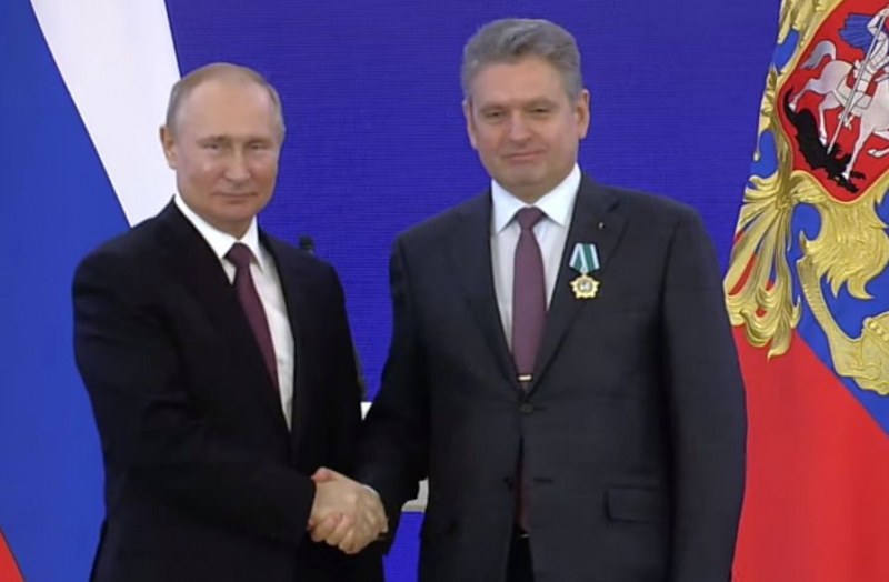 Малинов побъбрил с Путин и ходил на баня с Решетников, обещава да се върне