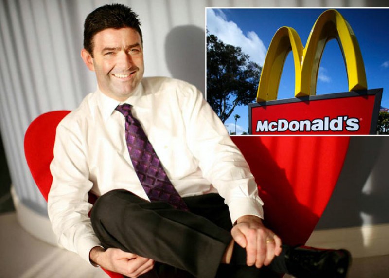 Шефът на Макдоналдс се оттегли от поста си, заради афера със служителка