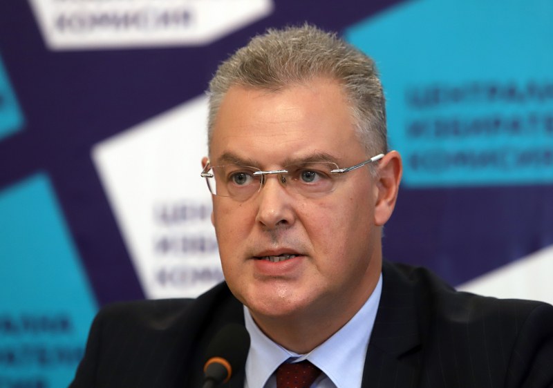 ЦИК отряза 100 000 избиратели в София между двата тура